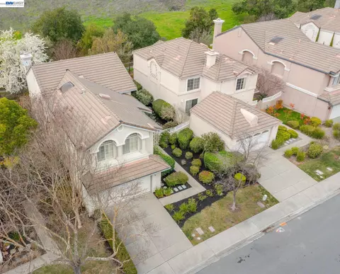 View/Area - 690 Glasgow Cir, Danville, CA 94526 photo 2 of 4