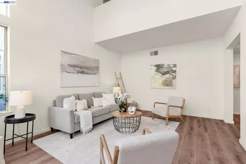Living - 690 Glasgow Cir, Danville, CA 94526 photo 4 of 9