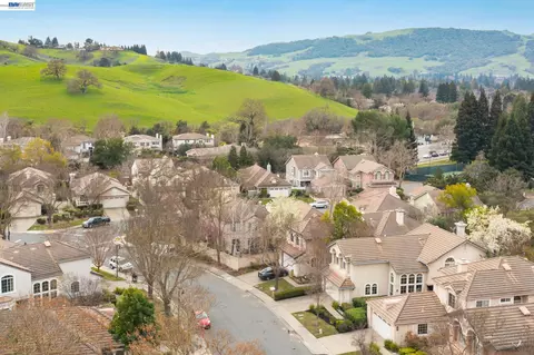 View/Area - 690 Glasgow Cir, Danville, CA 94526 photo 4 of 4