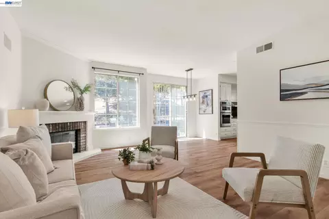Living - 690 Glasgow Cir, Danville, CA 94526 photo 6 of 9