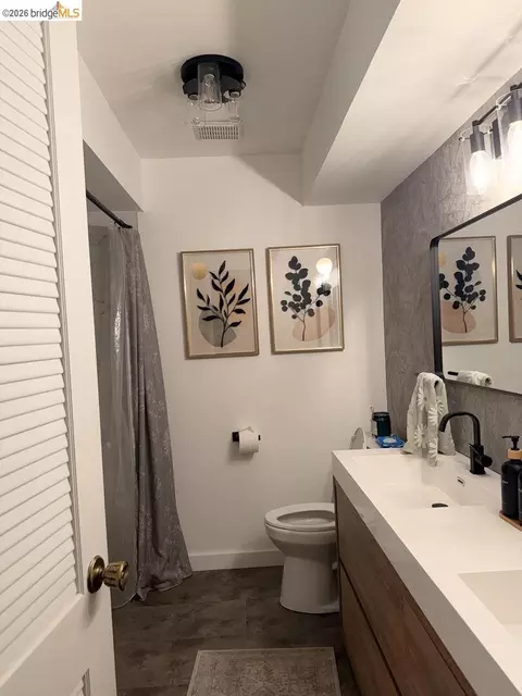Bath - 153 Summit Ave, Sonora, CA 95370 photo 2 of 6