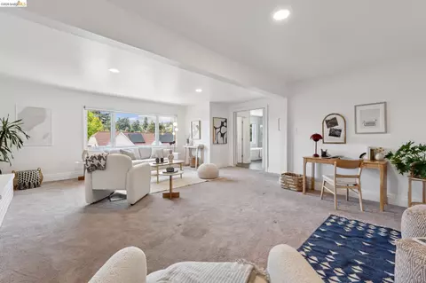 Living - 515 Vincente Ave, Berkeley, CA 94707 photo 10 of 10