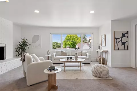 Living - 515 Vincente Ave, Berkeley, CA 94707 photo 8 of 10