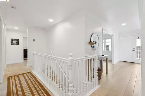 Entry Way - 515 Vincente Ave, Berkeley, CA 94707 photo 2 of 3