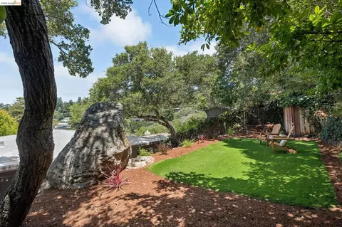 Exterior - 515 Vincente Ave, Berkeley, CA 94707 photo 16 of 17