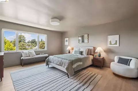 Bedroom - 515 Vincente Ave, Berkeley, CA 94707 photo 1 of 7