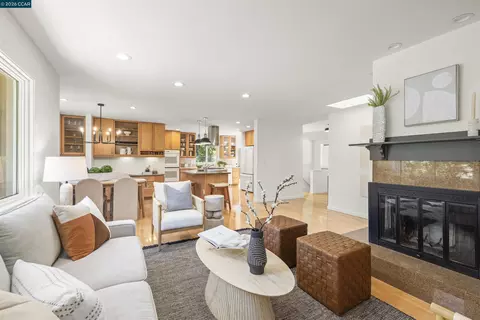 2050 Blackwood Dr, Walnut Creek, CA 94596