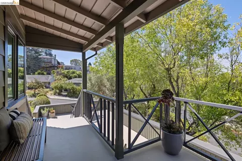 Exterior - 371 Rugby Ave, Berkeley, CA 94708 photo 6 of 8