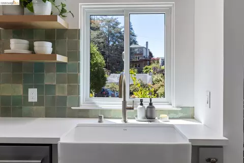 Kitchen - 371 Rugby Ave, Berkeley, CA 94708 photo 2 of 5