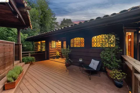 Exterior - 1090 Cragmont Ave, Berkeley, CA 94708 photo 4 of 25