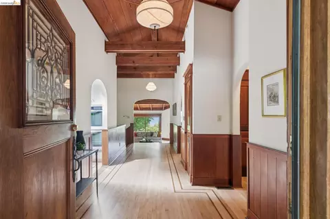 Entry Way - 1090 Cragmont Ave, Berkeley, CA 94708 photo 3 of 12