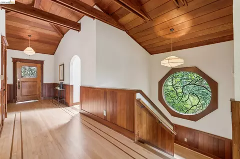 Entry Way - 1090 Cragmont Ave, Berkeley, CA 94708 photo 9 of 12