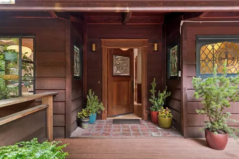 Entry Way - 1090 Cragmont Ave, Berkeley, CA 94708 photo 1 of 12