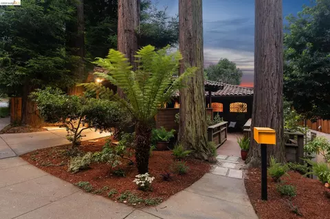 Exterior - 1090 Cragmont Ave, Berkeley, CA 94708 photo 2 of 25