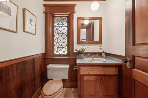 Bath - 1090 Cragmont Ave, Berkeley, CA 94708 photo 1 of 4