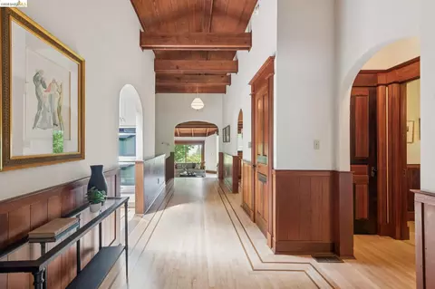 Entry Way - 1090 Cragmont Ave, Berkeley, CA 94708 photo 4 of 12