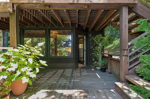 Exterior - 1090 Cragmont Ave, Berkeley, CA 94708 photo 14 of 25