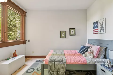 Bedroom - 1090 Cragmont Ave, Berkeley, CA 94708 photo 12 of 13