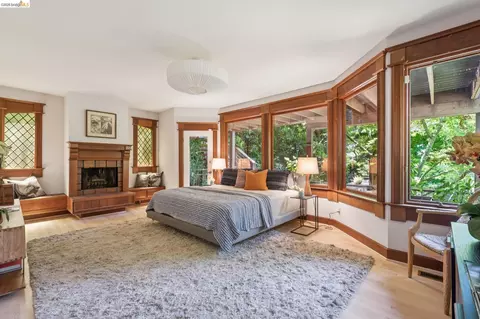 Bedroom - 1090 Cragmont Ave, Berkeley, CA 94708 photo 1 of 13
