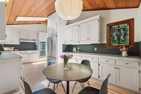 Kitchen - 1090 Cragmont Ave, Berkeley, CA 94708 photo 7 of 7