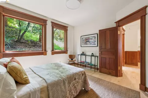 Bedroom - 1090 Cragmont Ave, Berkeley, CA 94708 photo 8 of 13