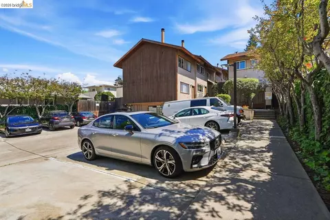 3800 Maybelle Ave #7, Oakland, CA 94619