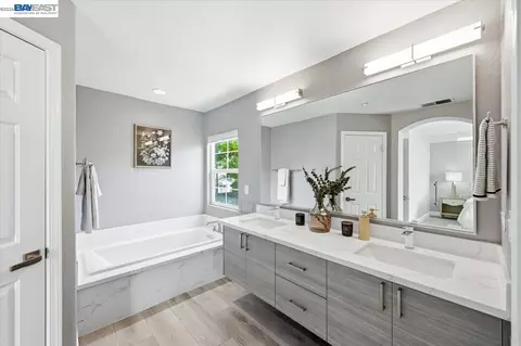 Bath - 5688 Cedar Crst, Dublin, CA 94568 photo 1 of 7