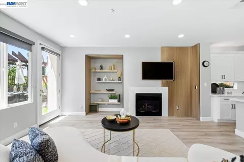 Living - 5688 Cedar Crst, Dublin, CA 94568 photo 2 of 2