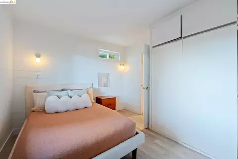Bedroom - 100 Avenida Dr, Berkeley, CA 94708 photo 4 of 10