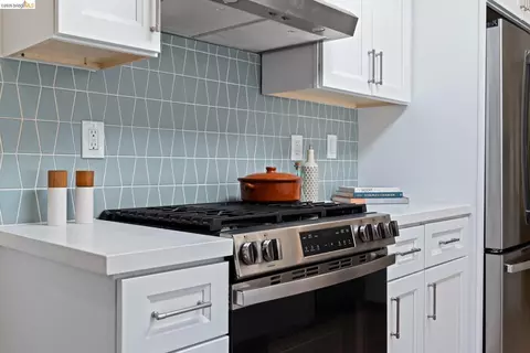 Kitchen - 100 Avenida Dr, Berkeley, CA 94708 photo 5 of 5