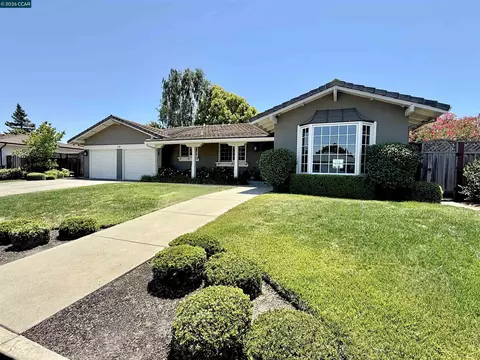 124 Meese Ct, Danville, CA 94526