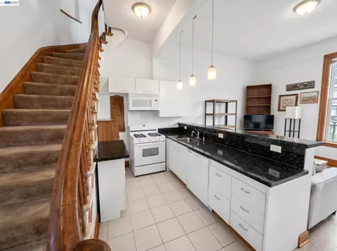 Kitchen - 834 Georgia St, Vallejo, CA 94590 photo 1 of 4