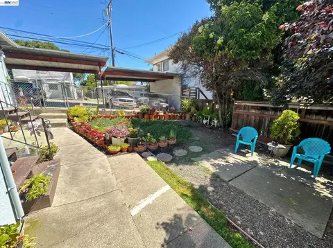 Exterior - 834 Georgia St, Vallejo, CA 94590 photo 6 of 15