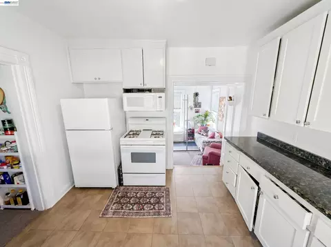 Kitchen - 834 Georgia St, Vallejo, CA 94590 photo 2 of 4