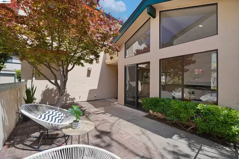 701 Ironwood Rd, Alameda, CA 94502