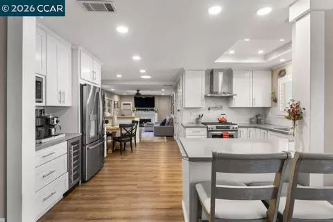Kitchen - 6844 Lancaster Rd, Dublin, CA 94568 photo 5 of 6