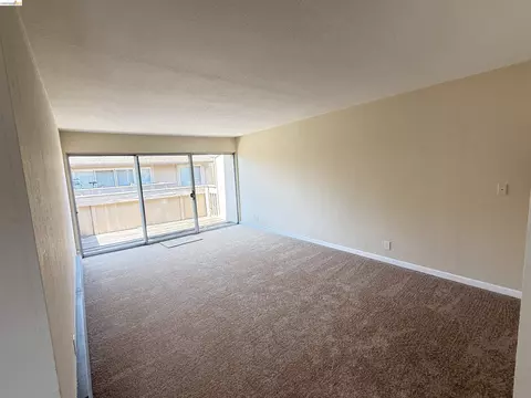 260 Industrial Pkwy #38, Hayward, CA 94544