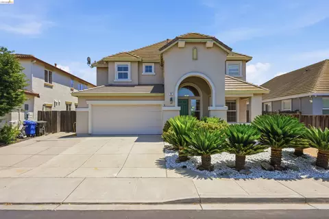 74 Vella Cir, Oakley, CA 94561