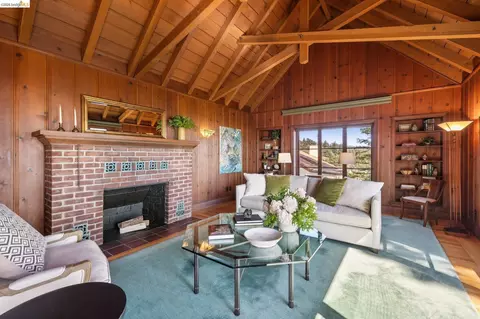 Living - 706 Hilldale Ave, Berkeley, CA 94708 photo 4 of 7