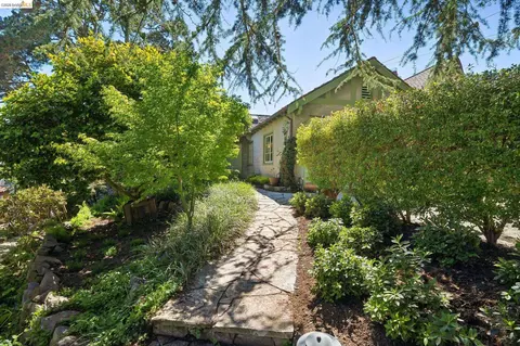 Exterior - 706 Hilldale Ave, Berkeley, CA 94708 photo 2 of 18