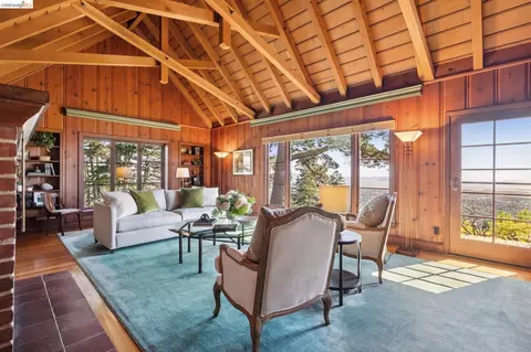 Living - 706 Hilldale Ave, Berkeley, CA 94708 photo 1 of 7