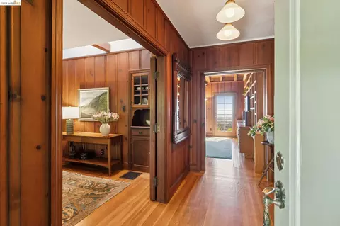 Entry Way - 706 Hilldale Ave, Berkeley, CA 94708 photo 1 of 1