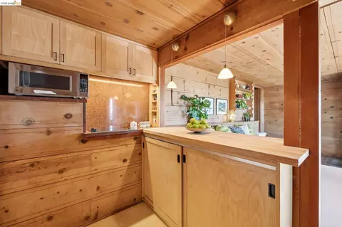 Kitchen - 706 Hilldale Ave, Berkeley, CA 94708 photo 6 of 6