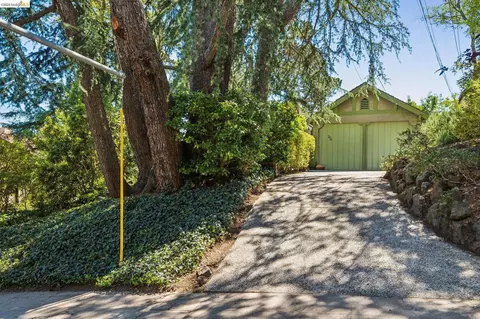 Exterior - 706 Hilldale Ave, Berkeley, CA 94708 photo 3 of 18