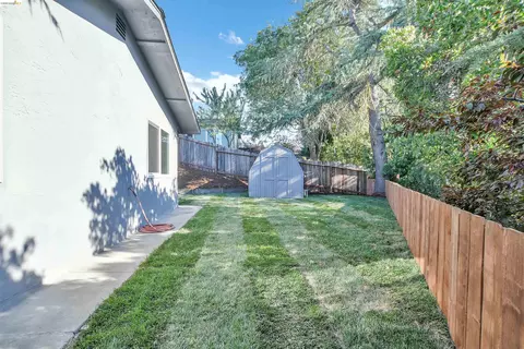Exterior - 263 Morello Ave, Martinez, CA 94553 photo 4 of 4