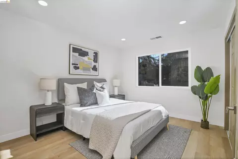 Bedroom - 263 Morello Ave, Martinez, CA 94553 photo 5 of 5