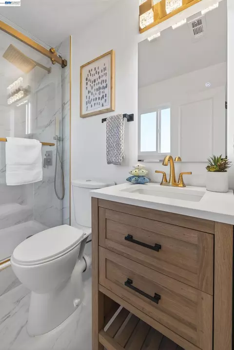 Bath - 36347 Colbert Pl, Newark, CA 94560 photo 7 of 7