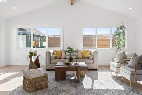 Living - 36347 Colbert Pl, Newark, CA 94560 photo 2 of 7