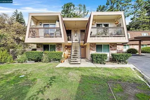 Exterior - 146 Ascot Ct #2, Moraga, CA 94556 photo 3 of 8