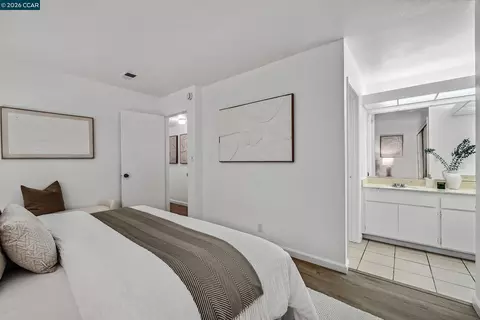 Bedroom - 146 Ascot Ct #2, Moraga, CA 94556 photo 1 of 5